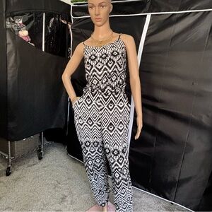 love...ady Black and White Geometric Print Jumpsuit